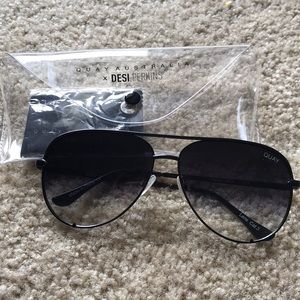 QUAY x DESI PERKINS HIGH KEY 111 SUNGLASSES